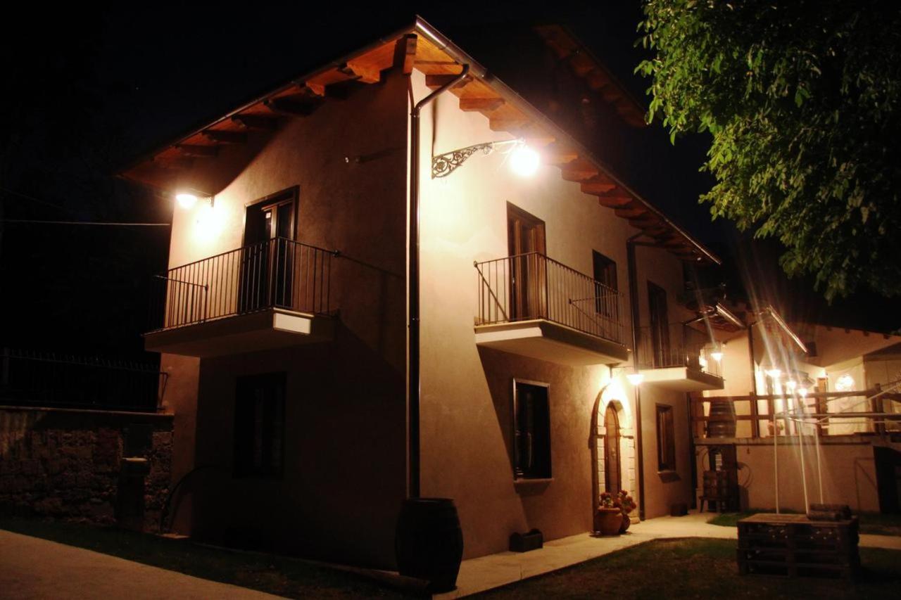 "Il Casaletto" Agriturismo Moderno, Vista Panoramica E Cibo Spettacolare- Scurcola Marsicana Buitenkant foto