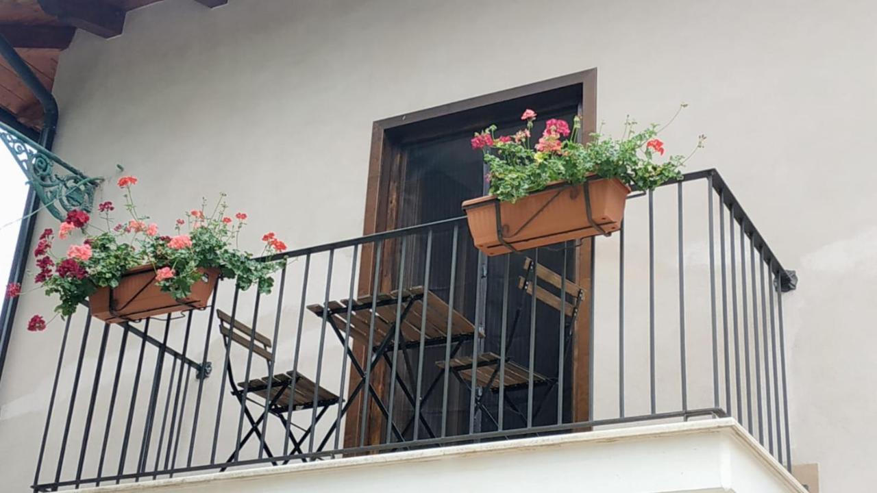 "Il Casaletto" Agriturismo Moderno, Vista Panoramica E Cibo Spettacolare- Scurcola Marsicana Villa Buitenkant foto