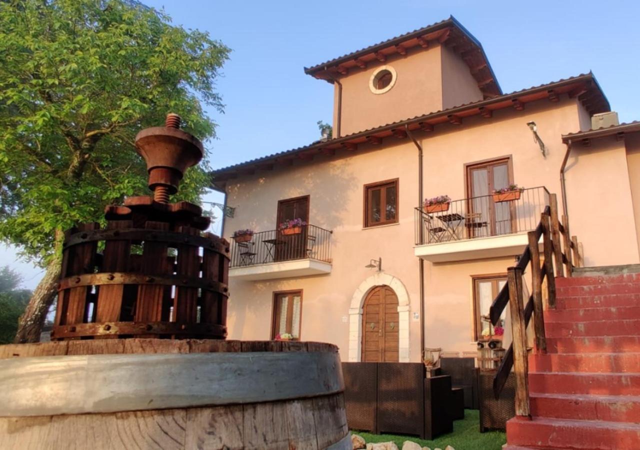 "Il Casaletto" Agriturismo Moderno, Vista Panoramica E Cibo Spettacolare- Scurcola Marsicana Buitenkant foto