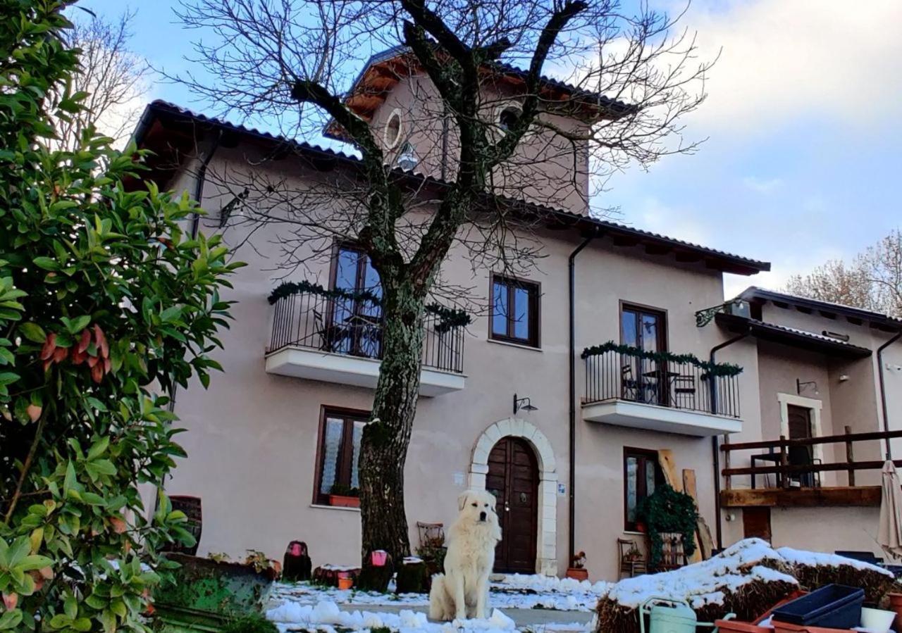 "Il Casaletto" Agriturismo Moderno, Vista Panoramica E Cibo Spettacolare- Scurcola Marsicana Villa Buitenkant foto